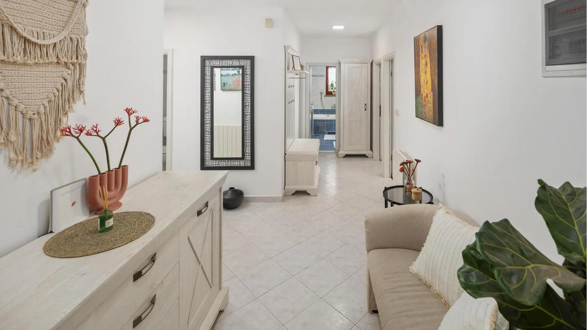 Gorgeous Home In Tinjan With Kitchen 0*,  Croatia
