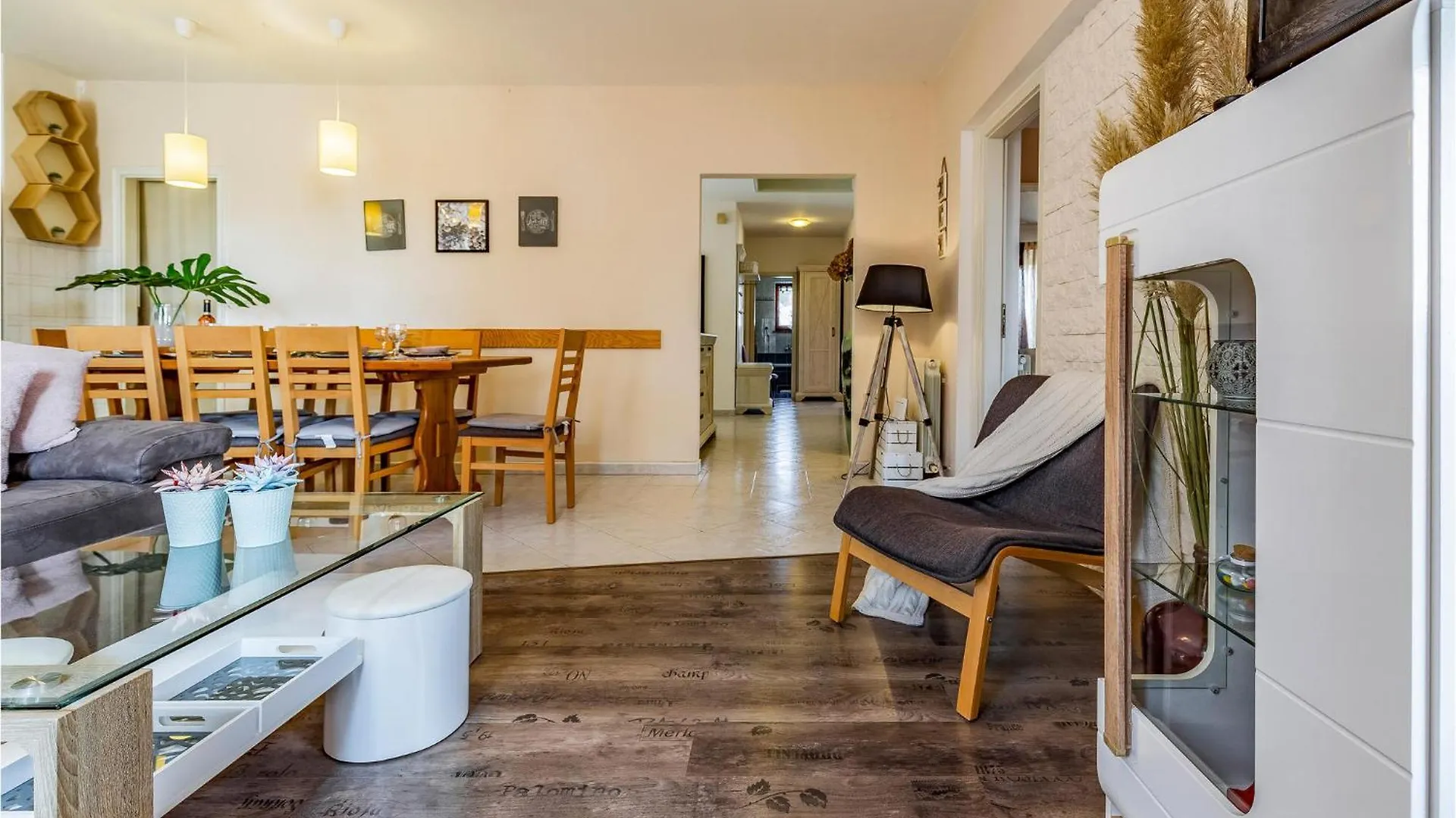 Holiday home Gorgeous Home In Tinjan With Kitchen
