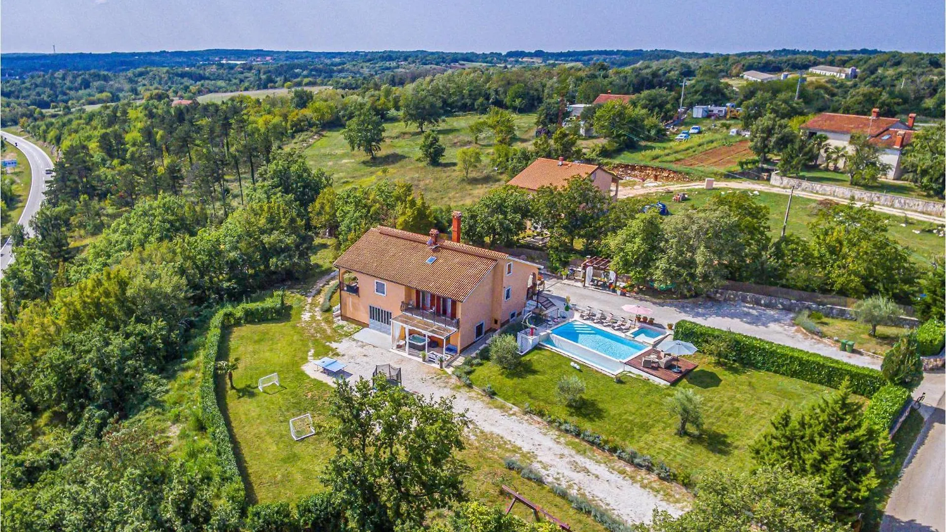 Gorgeous Home In Tinjan With Kitchen 0*,  Croatia